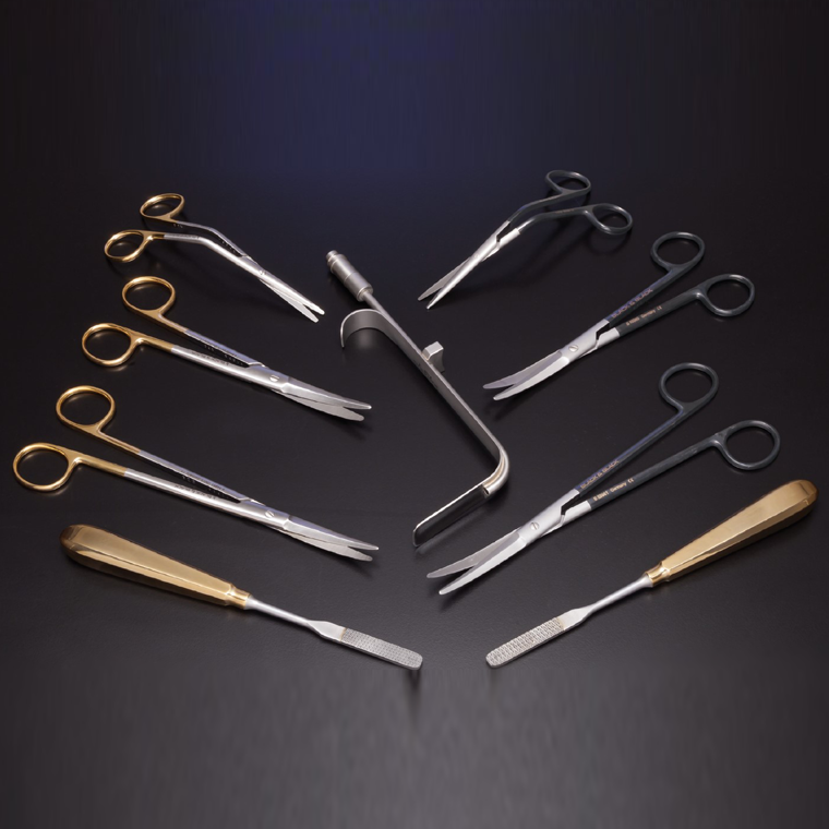 Set of plastic surgery instruments