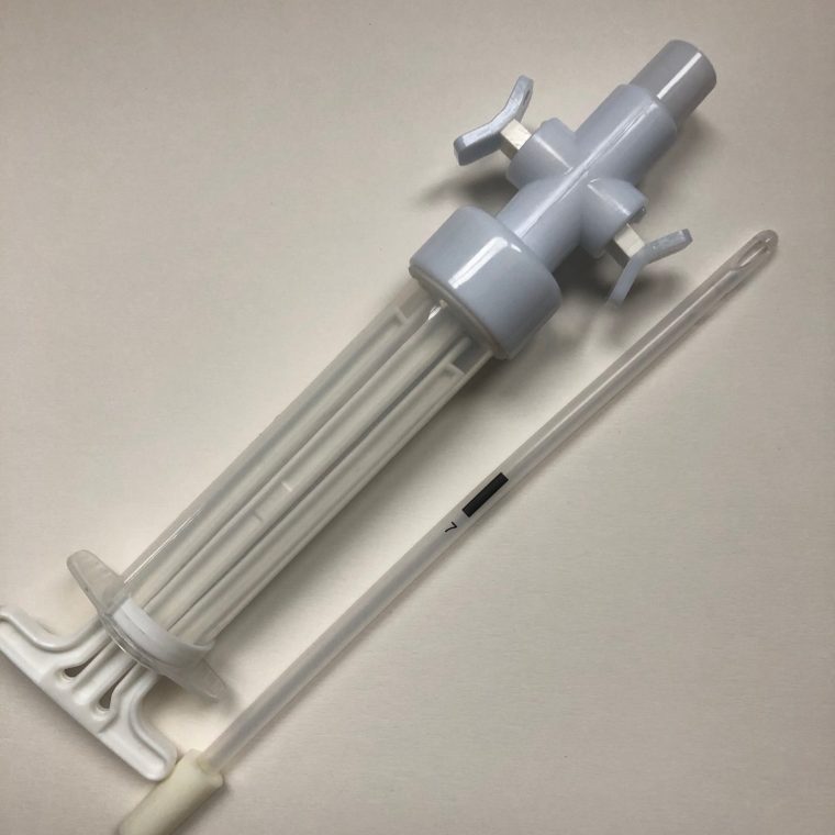 Double valve aspiration kit
